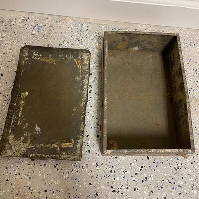Lot 253 - Vintage Boxes & Sign Replica