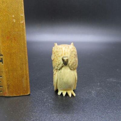 Vintage Miniature Hand Carved Owl Figurine