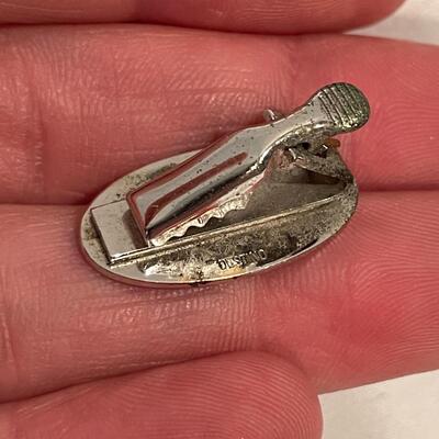Lot 256 - Tie Clips, Cufflinks & Leather Box
