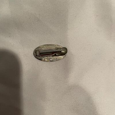 Lot 256 - Tie Clips, Cufflinks & Leather Box