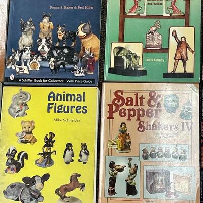 ANTIQUES & COLLECTIBLES REFERENCE BOOK LOT - 14 BOOKS