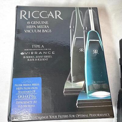 RICCAR VIBRANCE VACUUM CLEANER AND 5 BAGS