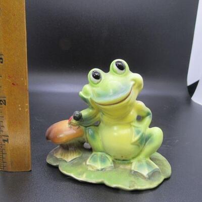 Vintage Frog on Lily Pad Ceramic Figurine