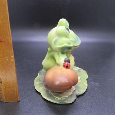 Vintage Frog on Lily Pad Ceramic Figurine