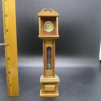 Dollhouse Miniature Grandfather Clock by Shackman