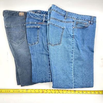SIZE 10 WOMENS JEANS SET OF 3