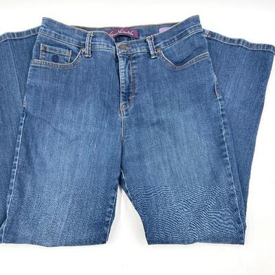 GLORIA VANDERBUILT â€œAMANDAâ€ SIZE 8 WOMENS JEANS