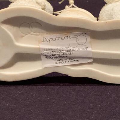 Lot 264 - Ten Department 56 Snowbabies