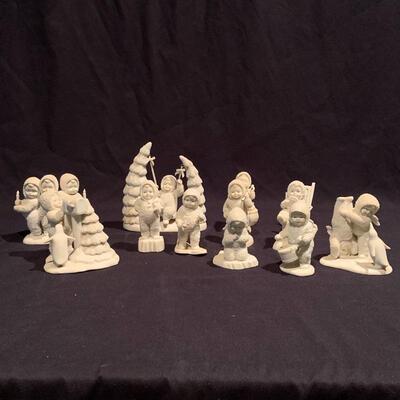 Lot 264 - Ten Department 56 Snowbabies