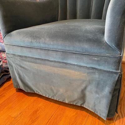 Lot 271 - Vintage Chair w/ Cover & Matching Bed Covers 