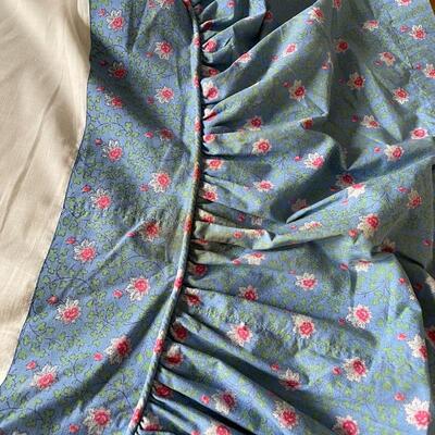 Lot 271 - Vintage Chair w/ Cover & Matching Bed Covers 
