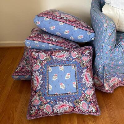 Lot 271 - Vintage Chair w/ Cover & Matching Bed Covers 