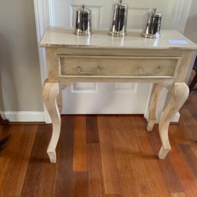 Small Queen Anne Style Entry Way Table 