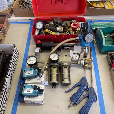 903-Air Tool Gauges and Supplies