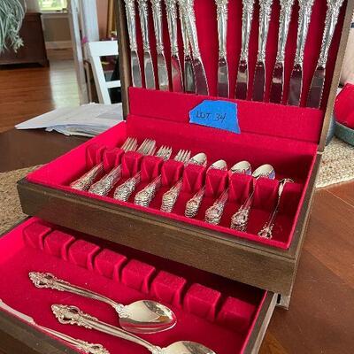 Lot 34 - Silver Plate Flatware