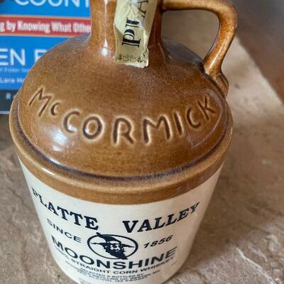 Lot 35 - Antique Home Decor