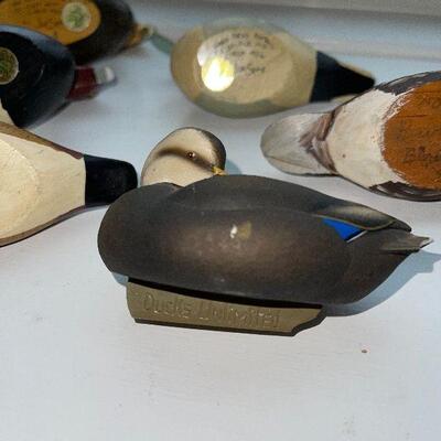 Lot 54 - Miniature Duck Figurines