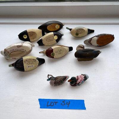 Lot 54 - Miniature Duck Figurines