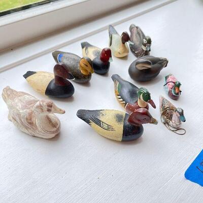 Lot 54 - Miniature Duck Figurines