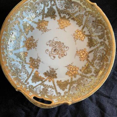 Lot 61 - Vingage Gold and Ivory Bowl