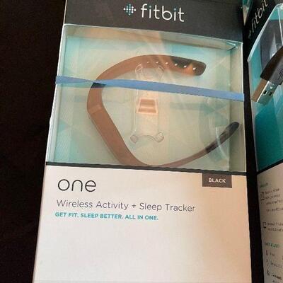 Lot 64 - Fitbit Accessories