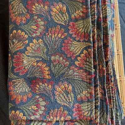 Lot 69 - Home Decor