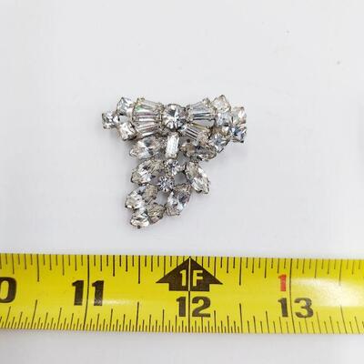 BEAUTIFUL FAUX DIAMOND BROOCH PINS 