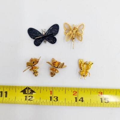 FLOWERS & BUTTERFLY BROOCH/ PIN BUNDLE 