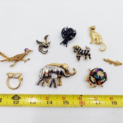LOTS OF ANIMALS BROOCH / PIN BUNDLE 