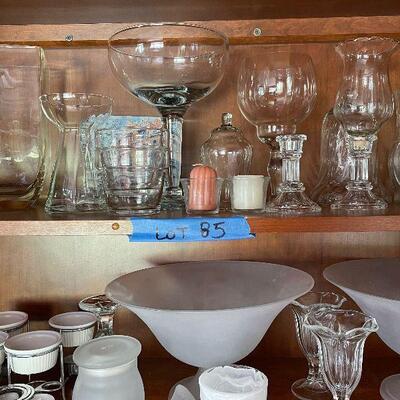 Lot 85 - Glassware