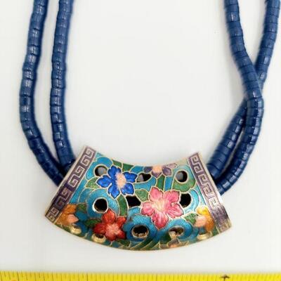 ORNATE GOLD TONED & STONED NECKLACE 
