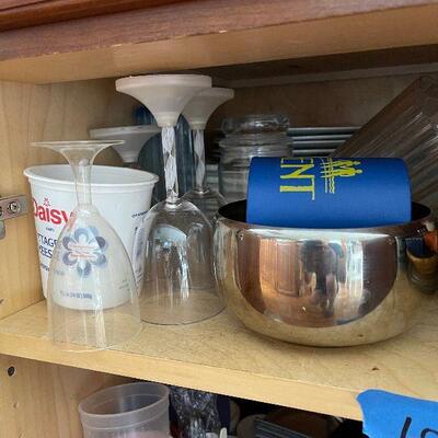 Lot 86 - Glassware and Kitchen Items