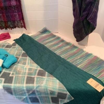 U - 1205 Ladies ClothingLot - Artisan Scarves & Gloves 