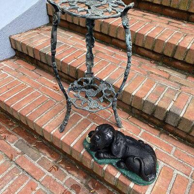 Lot 87 - Patio and Garden Decor