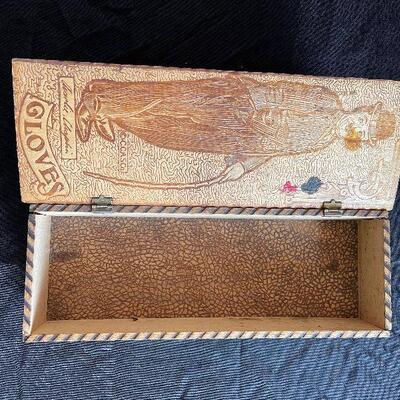 Lot 90 - Assortment of Vintage Boxes and Cigarette Box/Lighters