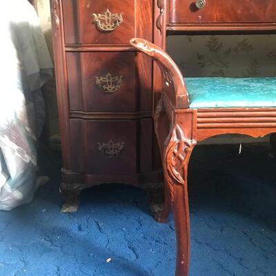 Lot 153MB: Antique Beautifully Carved Vanity & Bench