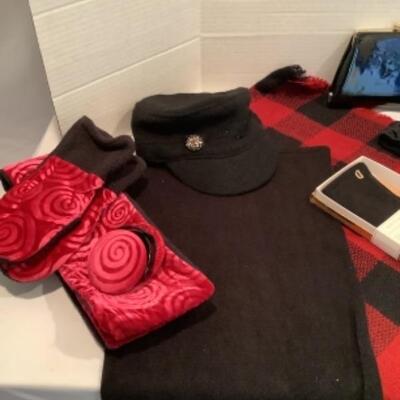 U - 1107 Ladies Clothing Lot - Hand Bags, Gloves, Hats