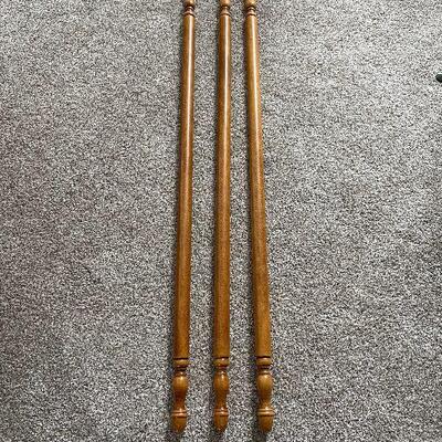 Lot 95 - Decorative Wall Corner Pieces