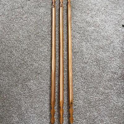 Lot 95 - Decorative Wall Corner Pieces