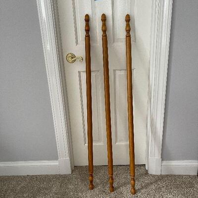 Lot 95 - Decorative Wall Corner Pieces