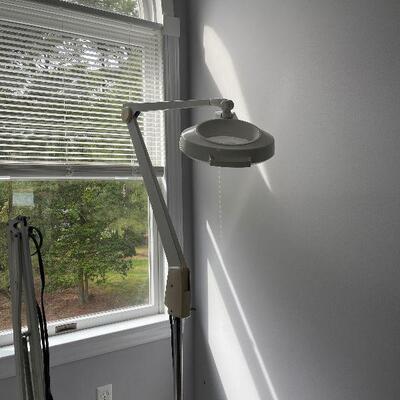 Lot 102 - 2 Adjustable Height Magnifiers