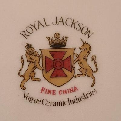 Lot 140: Royal Jackson Serving Set 