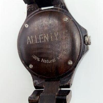 ALLEN LYLE WOOD WATCH - NEW BATTERY