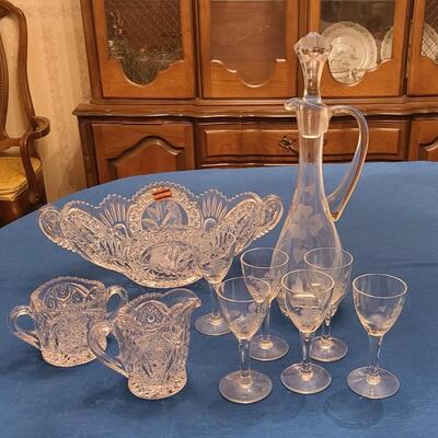 Lot 143: Bleikristall Lead Crystal Bird Centerpiece, Decanter and More