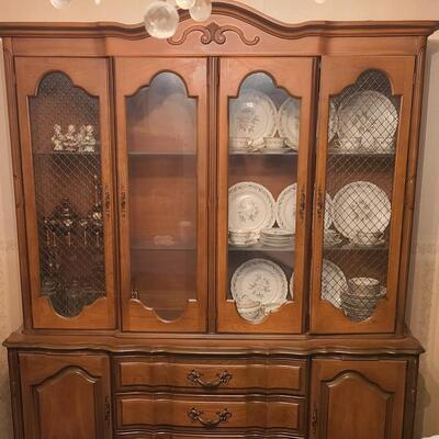 Lot 148: Vintage French Provincial Buffet 