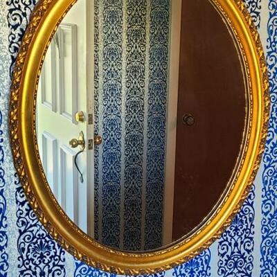 Lot 183: Antique Gold Gild Oval Entryway Mirror
