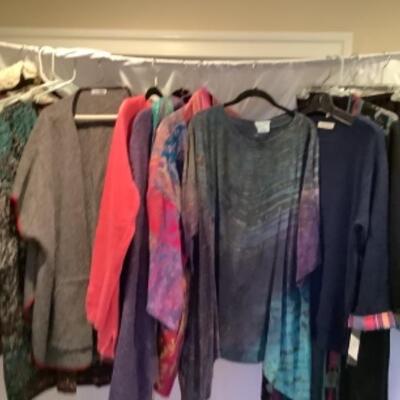 S/C - 1218 Ladies Clothing Lot - Miscellaneous Brands / Sizes 