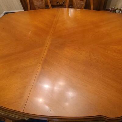 Lot 197: Vintage Dining Room Table and Chairs 