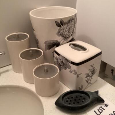 U/B 1230 Lenox Bathroom Essentials 