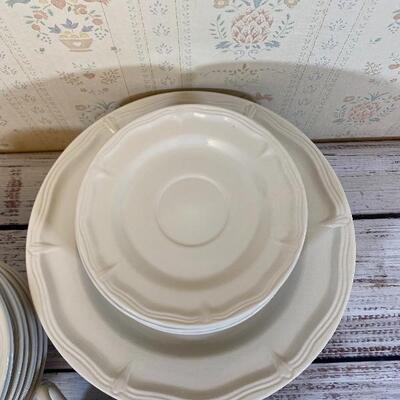 Classic White by Signature Housewares Inc Stoneware Dishes